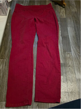 Women's Lee Sculpting Slim Leg Pants Size 12 Red